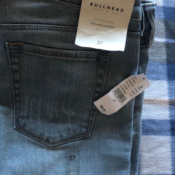 Low Rise Skinniest BULLHEAD Jeans - Picture 2 of 8